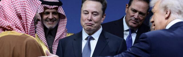 Elon Musk says AI and robotics will make money 'irrelevant'