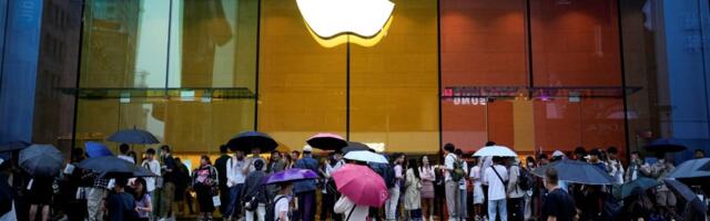 Why killing Google's search partnership with the iPhone will be a massive headache for Apple