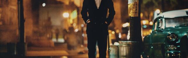 A Bob Dylan mega-fan detangles the Timothée Chalamet biopic for us