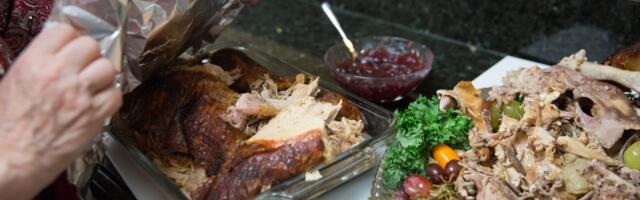 A Food Safety Expert Told Us how Long Thanksgiving Leftovers Are Good for