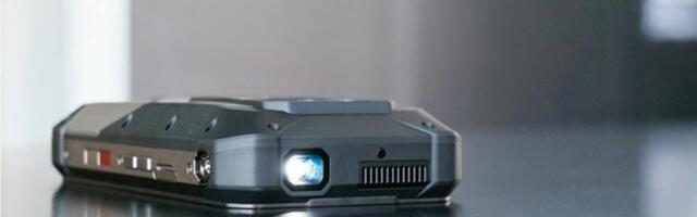 5 things I learned using an outrageous projector smartphone for a week