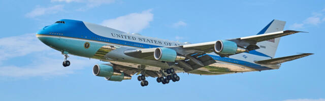 Don't Get Too Close To Air Force One Or An Air Traffic Controller Will Embarrass You