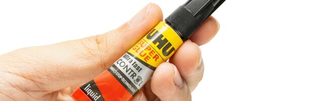 Can You Use Super Glue On A Cracked Phone Screen?