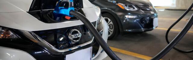 Mercedes-Benz’s Latest Decision Signals Trouble Ahead for EVs