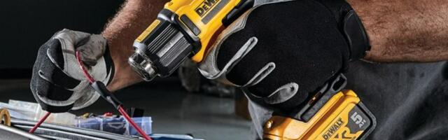 Here's How Hot DeWalt's 20V Max Heat Gun Can Get