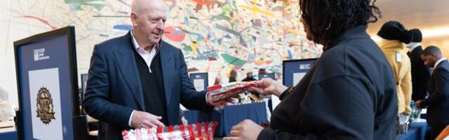 How Wall Street gets its gifting done