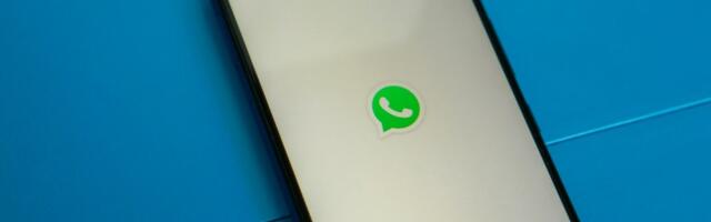WhatsApp will let you tell group members what your role is