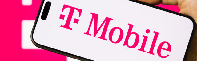 Do T-Mobile And Verizon Phones Run On The Same Towers? It's Complicated