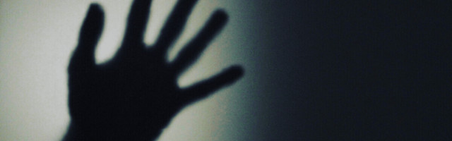 New AI technique allows robots to detect human touch by analyzing shadows