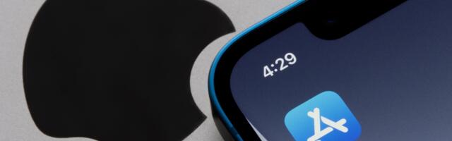 UK developers launch $1bn Apple lawsuit over app store fees
