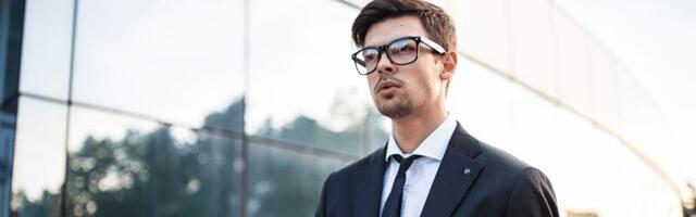 7 signs a man is destined for success—even if it doesn’t look like it yet
