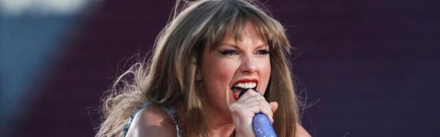 Taylor Swift makes chart history again