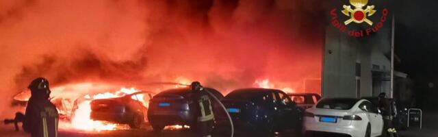 17 Teslas destroyed following blaze at Rome dealership
