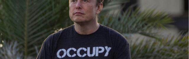 Unable to Reach Mars, Musk Does the Most Musk Thing Possible