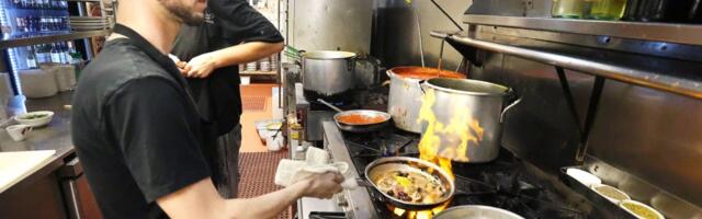 As prices rise, some restaurants see fewer customers