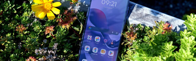 Motorola Razr Ultra review: Too much for too little