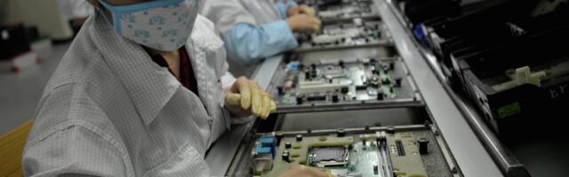 As Trump Demands Companies Bring Jobs to US, Apple Is Shifting Its Production to…India