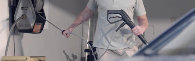 5 Cool Retractable Giraffe Tools To Consider Adding To Your Garage