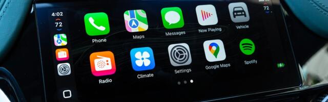 GM isn’t ready to rip off the CarPlay/Android Auto band-aid quite yet GM isn’t ready to rip off the CarPlay/Android Auto band-aid quite yet