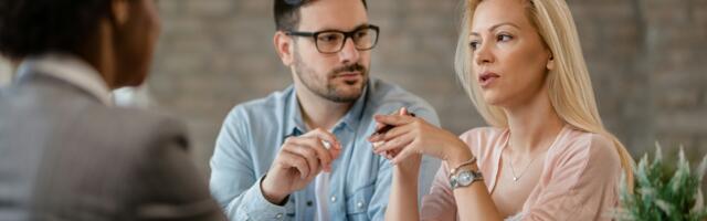 9 phrases that immediately make people trust you less, and most people use at least 3 of them daily without realizing the damage