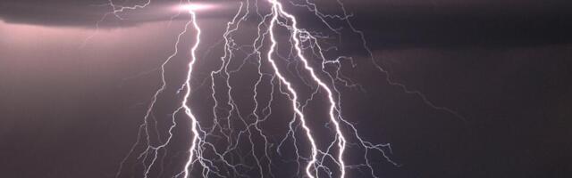 ‘Lightning-in-a-Box’ Concept Could Shrink a Thunderstorm to the Size of Your Thumb