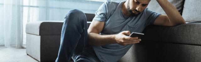 7 things chronically unhappy people do on weekends that guarantee another miserable week, according to psychology