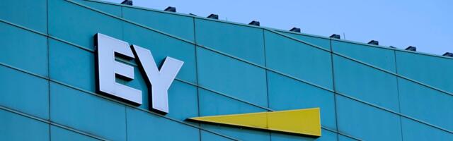 2 top EY leaders explain why a lack of experience is a junior consultant's big advantage in the age of AI