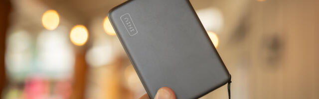 The INIU SnapGo Air is a wireless, fast, and convenient Qi2.2 magnetic power bank