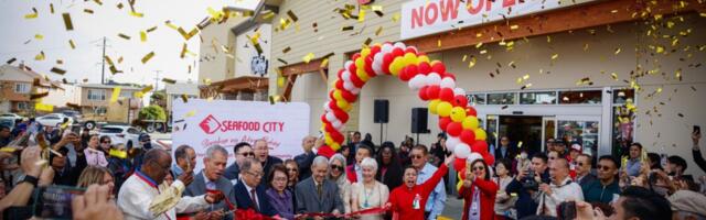 Filipino supermarket Seafood City opens first branch in Daly City