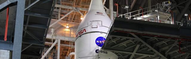 Rocket Report: China tests Falcon 9 lookalike; NASA’s Moon rocket fully stacked Rocket Report: China tests Falcon 9 lookalike; NASA’s Moon rocket fully stacked