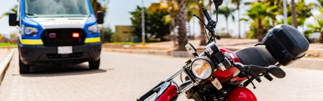 How To Safely Lift A Motorcycle Off The Ground By Yourself