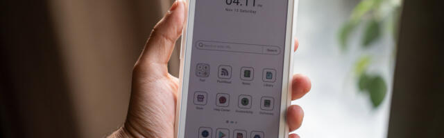 Prove me wrong: The Boox Palma 2 Pro makes for an amazing minimalist phone