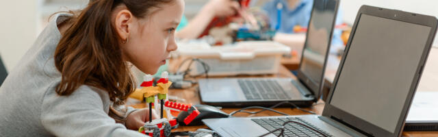 UK government must tackle digital poverty to close skills gap, says charity