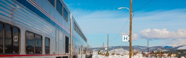 I spent 15 hours on an Amtrak train, and 7 surprises made it worth the $400 price tag
