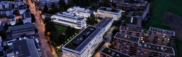 glencore considers delisting from London Stock Exchange