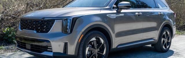 2025 Kia Sorento SX-Prestige PHEV review: comfortable and roomy, with an electric touch