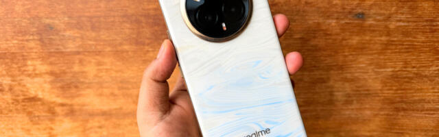 This Color-Changing Phone Is Surprisingly Advanced For Its Price