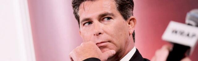 Tech investor Ross Gerber says AI is nothing like the dot-com bubble — and Warren Buffett was wrong to pare Apple