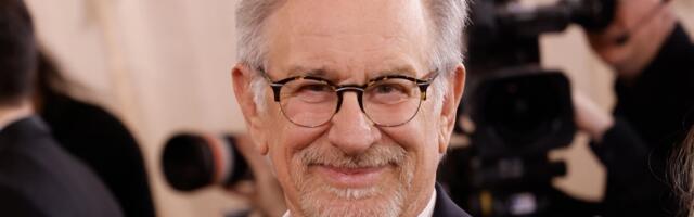 Steven Spielberg says Barack Obamas alien comments are so great for Disclosure Day
