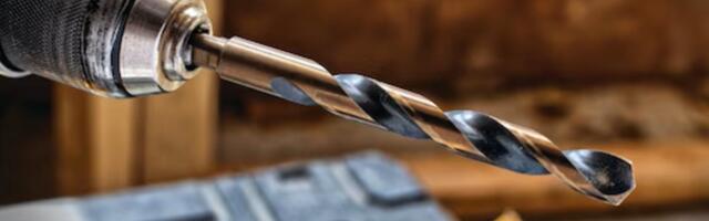 What Are DeWalt's Black And Gold Drill Bits Made Of? (And Are They Better Than Titanium?)