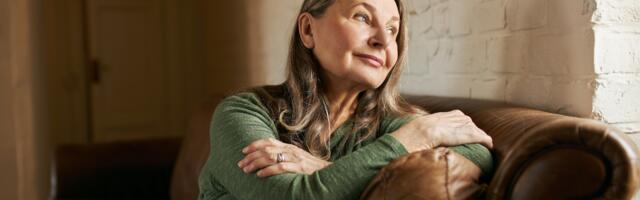 People who remember embarrassing moments from 15 years ago with perfect clarity usually have these 8 cognitive advantages nobody talks about