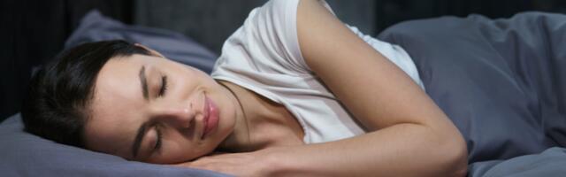 Psychology says people who always sleep with the door closed—even when they live alone—share these 7 traits that all trace back to one thing from childhood