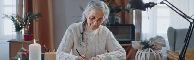 If you still write thank-you notes by hand, you display these 7 traits of genuine class