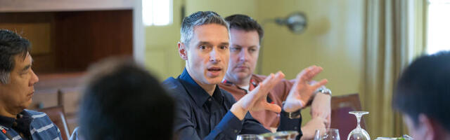 Now is the time: Let’s discuss generative AI in a critical peer-to-peer setting