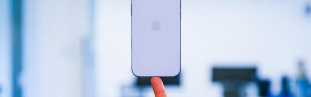 Don't Tell Anyone, but Here's How to Lock and Hide Apps on Your iPhone