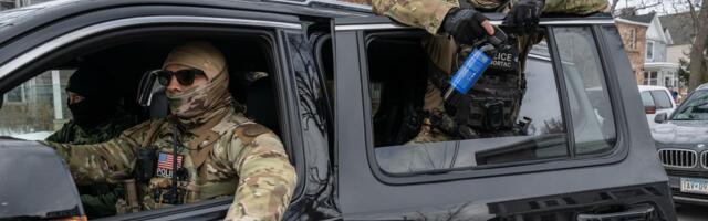 Dozens of ICE Vehicles in Minnesota Lack ‘Necessary’ Lights and Sirens