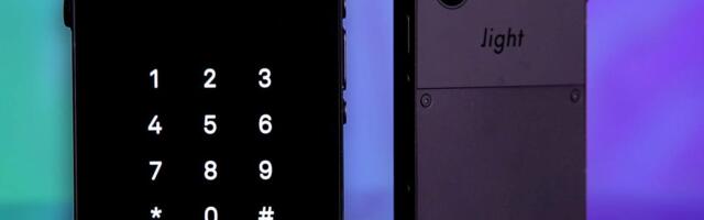 Ditching My iPhone for the Low-Tech Light Phone 3. Can I Survive? video