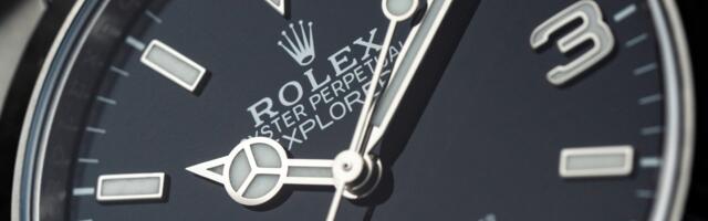 Here's How A Rolex Watch Runs Without A Battery