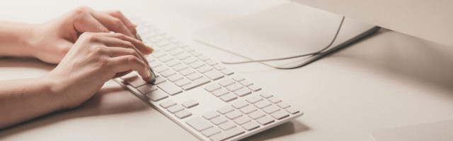 Writesonic uses AI to create engaging copy for all your content marketing and sales