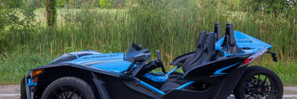 The Polaris Slingshot R is a 3-wheel pocket rocket begging for electrification